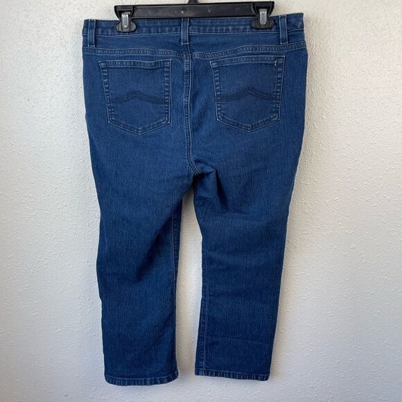 Michael Kors Denim Shorts/Cropped Pants Size 10 EUC - Picture 3 of 4